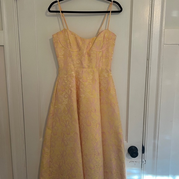 Lulus Meet for Tea Yellow Jacquard Bustier Midi Dress With Pockets - Picture 5 of 7